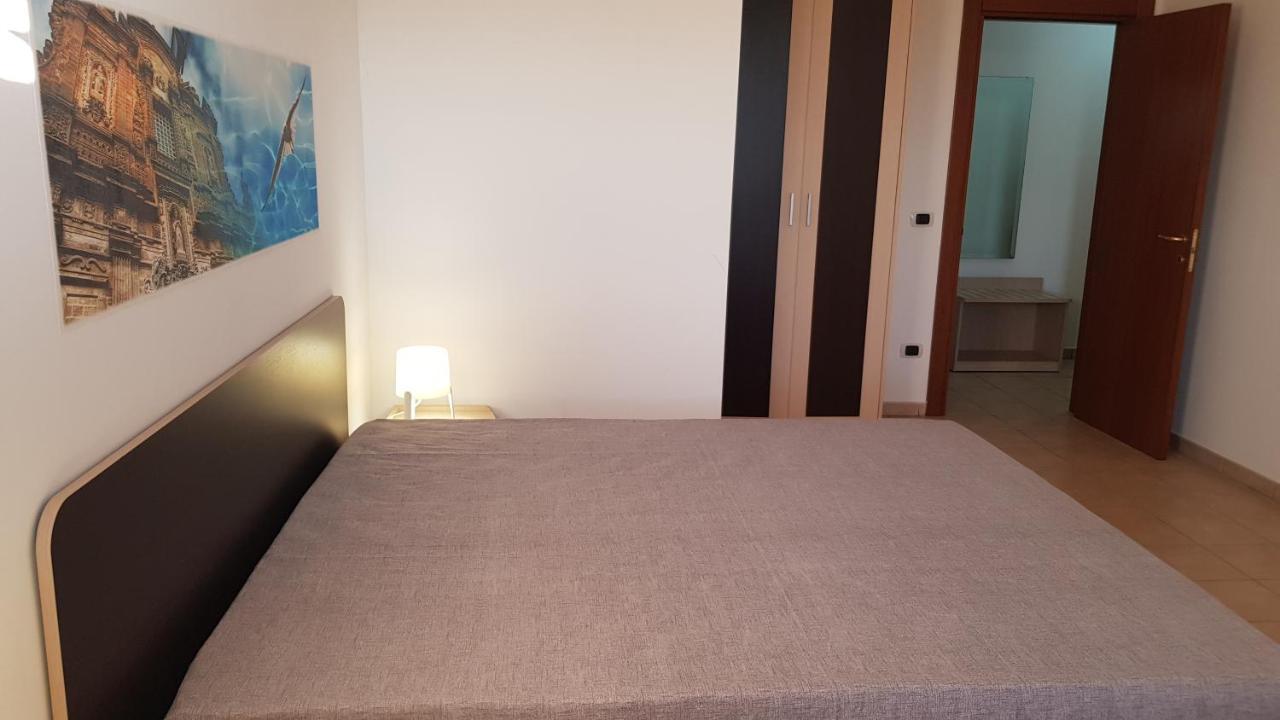 الشقق الفندقية أوترانتوفي  Catona House المظهر الخارجي الصورة