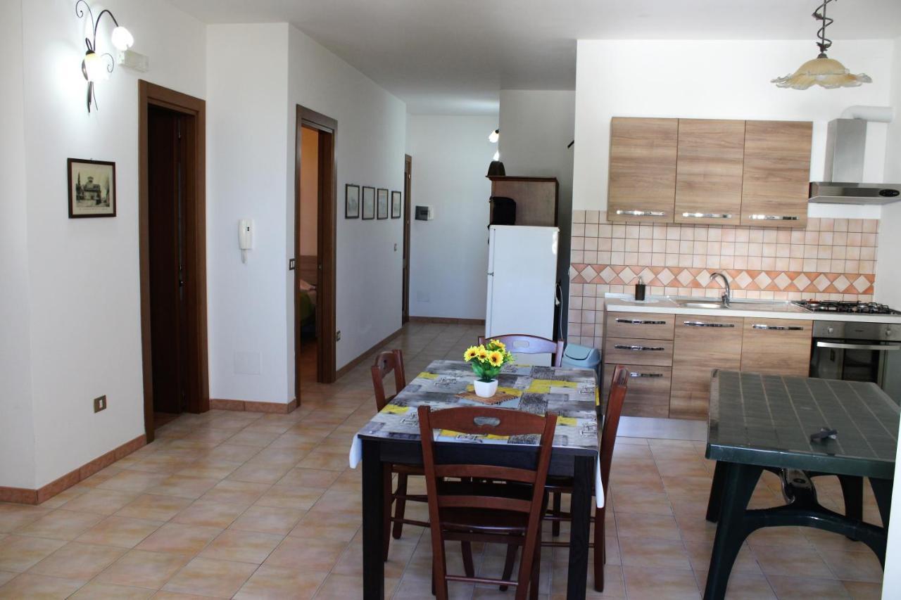 الشقق الفندقية أوترانتوفي  Catona House المظهر الخارجي الصورة