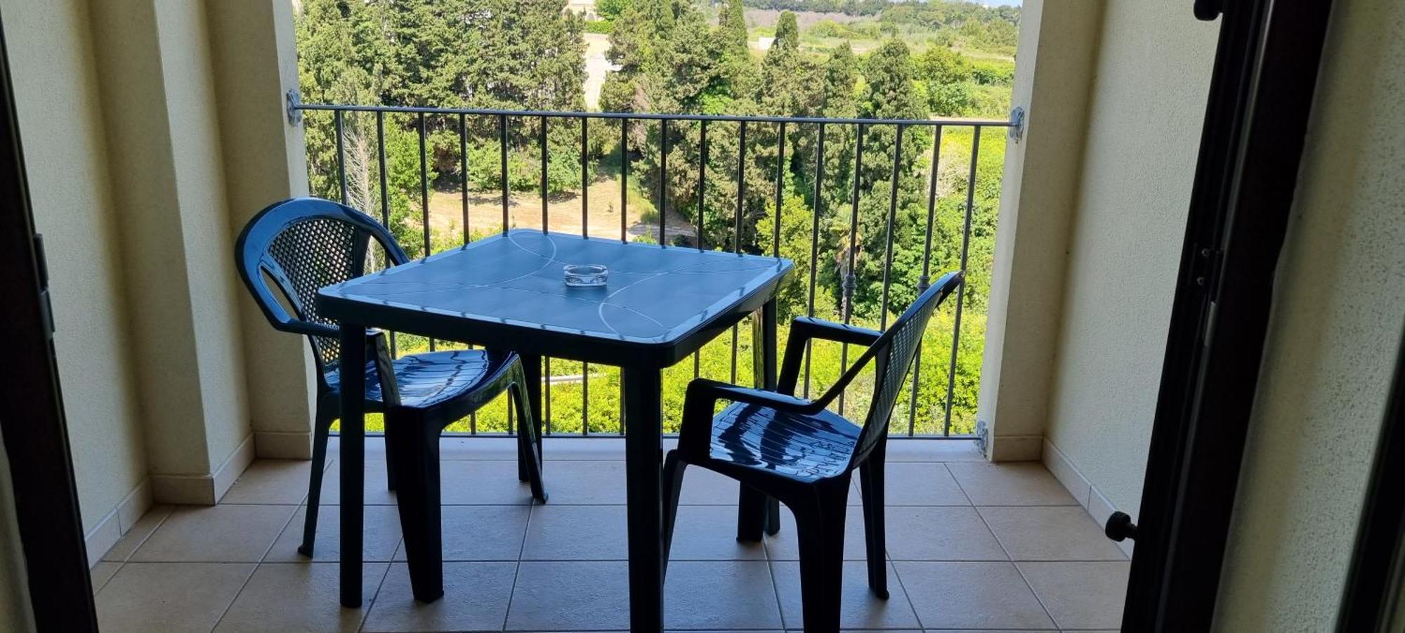 الشقق الفندقية أوترانتوفي  Catona House المظهر الخارجي الصورة