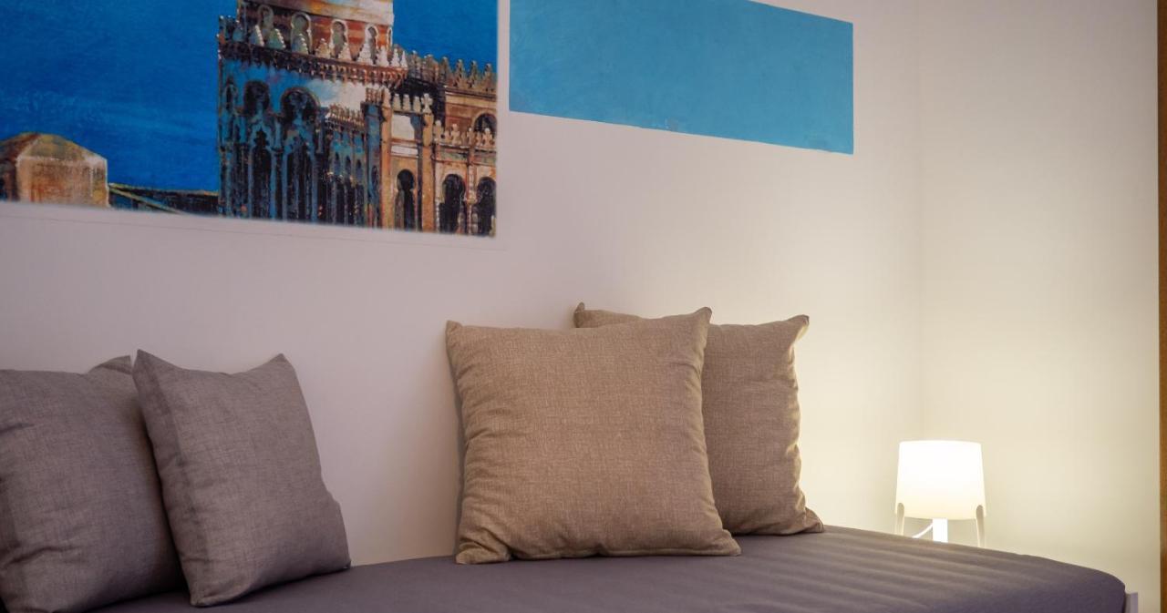 الشقق الفندقية أوترانتوفي  Catona House المظهر الخارجي الصورة